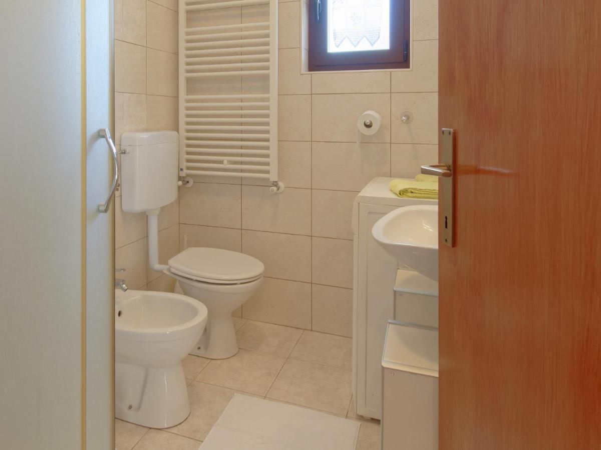 Apartment Laganis Plovanija Bagian luar foto